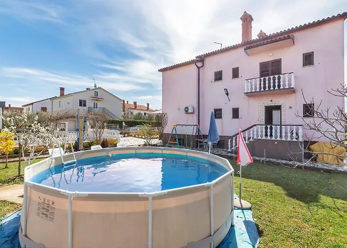 Amazing In With Wifi Apartment Pula